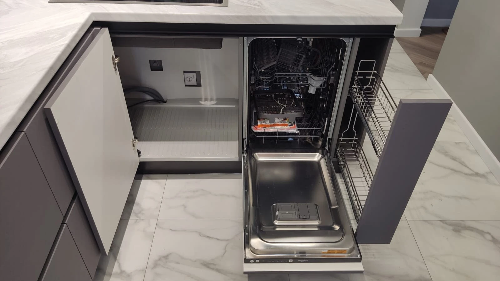 Кухня в современном стиле