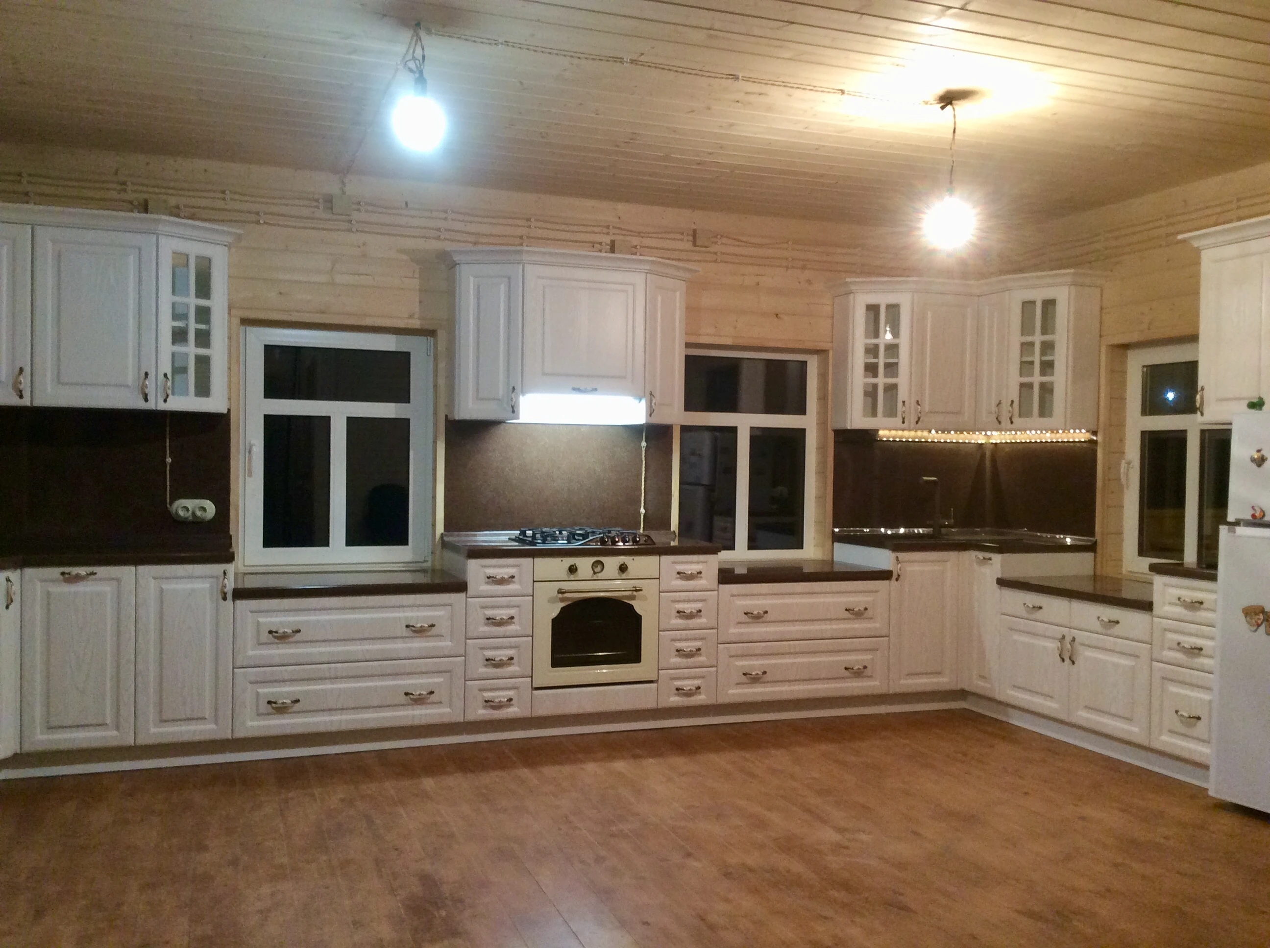 Большая кухня Валентина